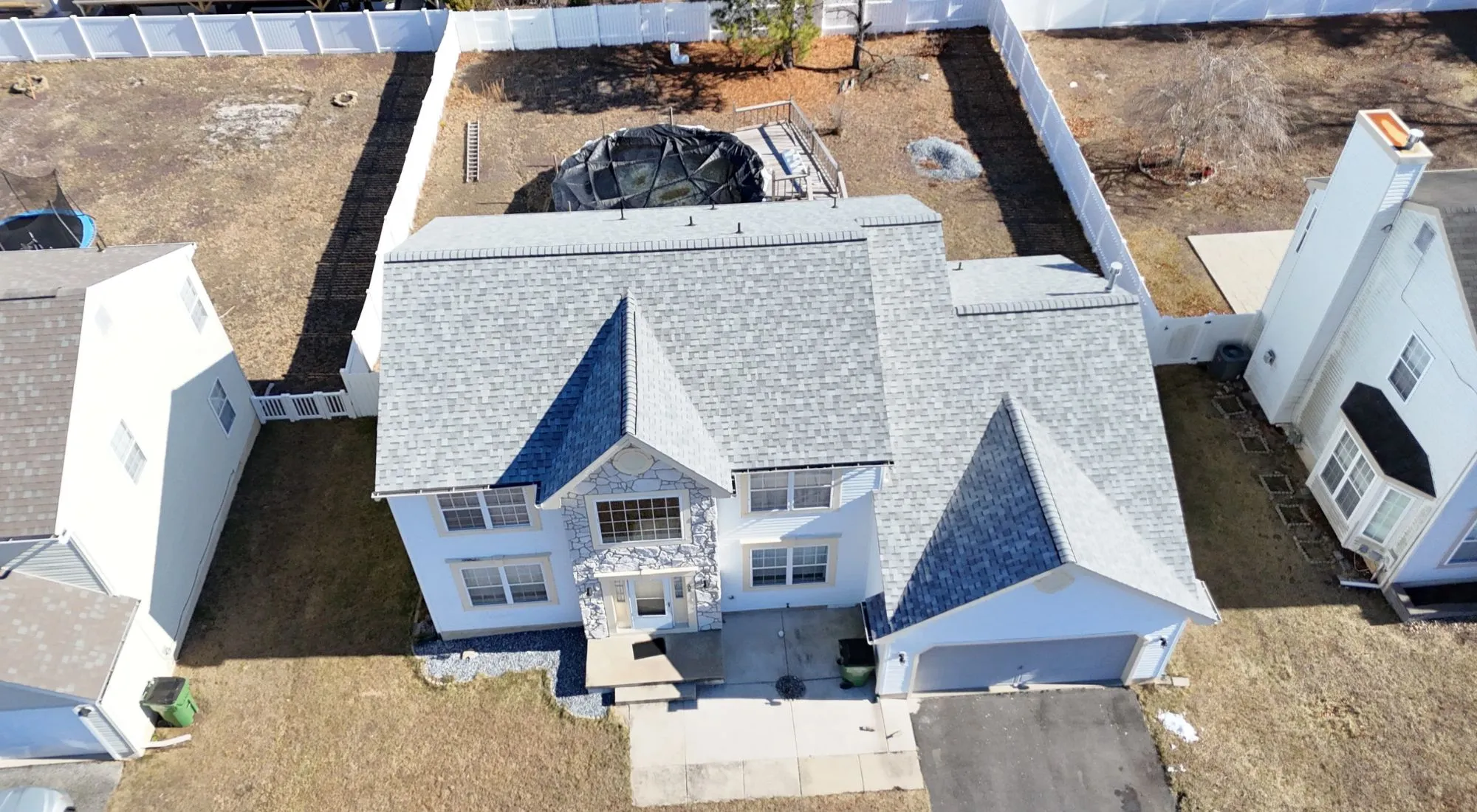 How To Choose a Shingle Color That Complements Your Home