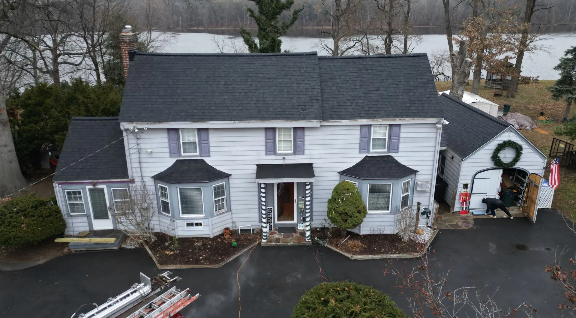 When Should You Replace Your Roof? Let’s Talk Timing
